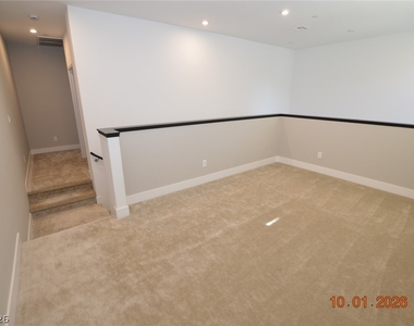 752 Echelon Street - Photo Thumbnail 5