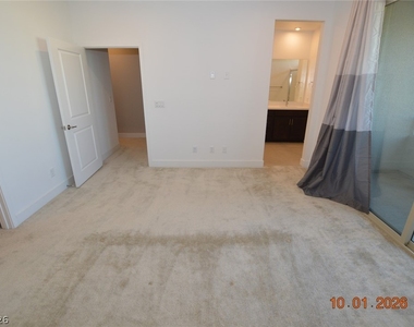 752 Echelon Street - Photo Thumbnail 7