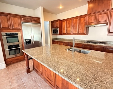 496 Via Palermo Drive - Photo Thumbnail 13