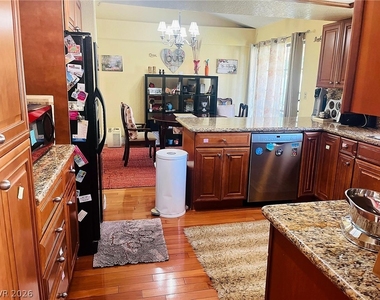 6432 W Mesa Vista Avenue - Photo Thumbnail 27