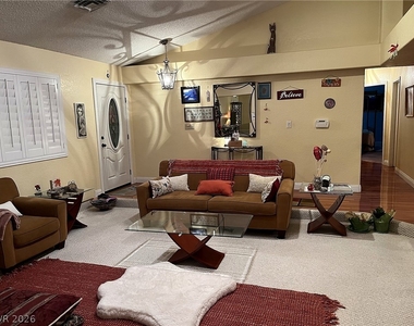 6432 W Mesa Vista Avenue - Photo Thumbnail 19