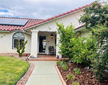 6432 W Mesa Vista Avenue - Photo Thumbnail 1
