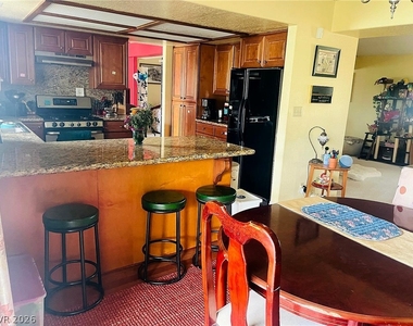 6432 W Mesa Vista Avenue - Photo Thumbnail 25