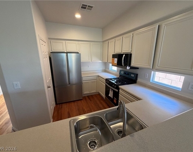 11091 Zarod Road - Photo Thumbnail 7