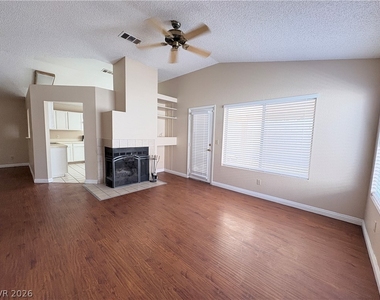 2737 Cathedral Lane - Photo Thumbnail 8