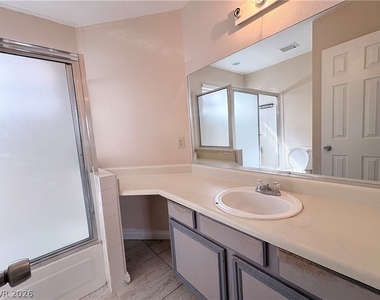2737 Cathedral Lane - Photo Thumbnail 19