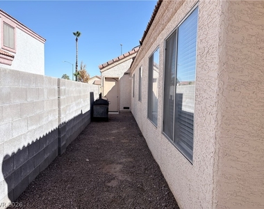 2737 Cathedral Lane - Photo Thumbnail 28