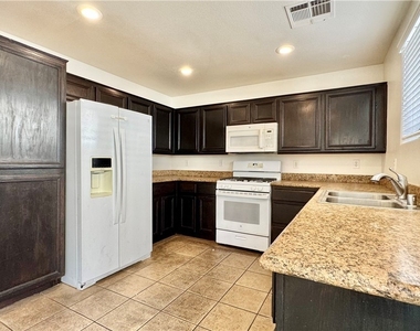 7425 Mojave Canyon Street - Photo Thumbnail 16