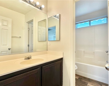 7425 Mojave Canyon Street - Photo Thumbnail 43