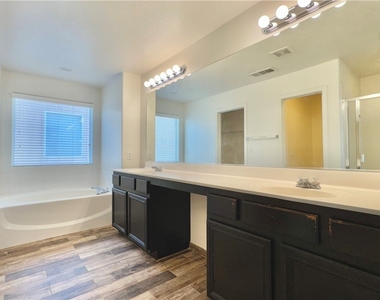 7425 Mojave Canyon Street - Photo Thumbnail 29