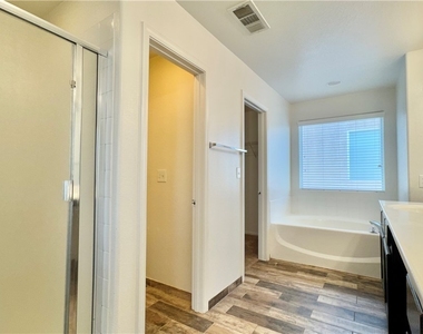 7425 Mojave Canyon Street - Photo Thumbnail 30