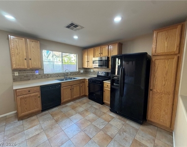 67 Desert Coyote Street - Photo Thumbnail 19