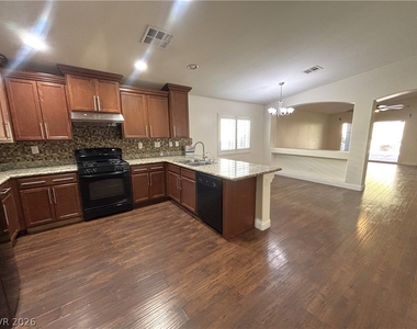 7996 Whitlocks Mill Avenue - Photo Thumbnail 9