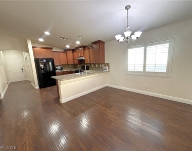 7996 Whitlocks Mill Avenue - Photo Thumbnail 4