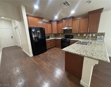 7996 Whitlocks Mill Avenue - Photo Thumbnail 6