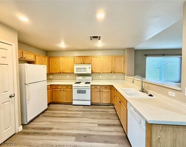 1943 Sundown Canyon Drive - Photo Thumbnail 8