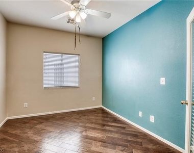 8847 Sacred Falls Avenue - Photo Thumbnail 20