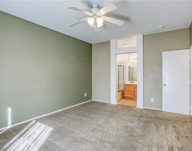 8847 Sacred Falls Avenue - Photo Thumbnail 10