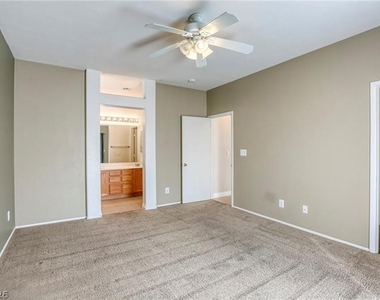 8847 Sacred Falls Avenue - Photo Thumbnail 11