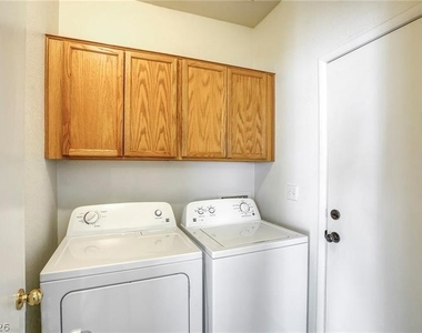 8847 Sacred Falls Avenue - Photo Thumbnail 13