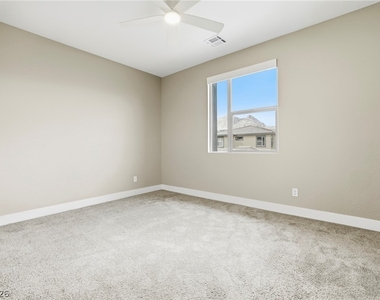 11677 Emerald Lake Avenue - Photo Thumbnail 12