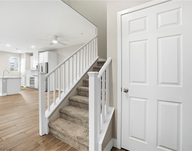 11677 Emerald Lake Avenue - Photo Thumbnail 5