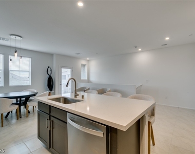 635 Bellus Place - Photo Thumbnail 30