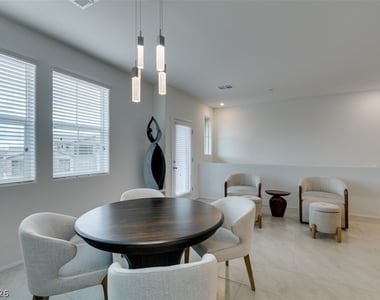 635 Bellus Place - Photo Thumbnail 18