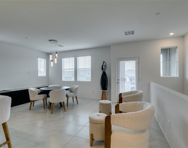 635 Bellus Place - Photo Thumbnail 11