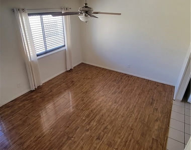 6761 Holmby Avenue - Photo Thumbnail 6