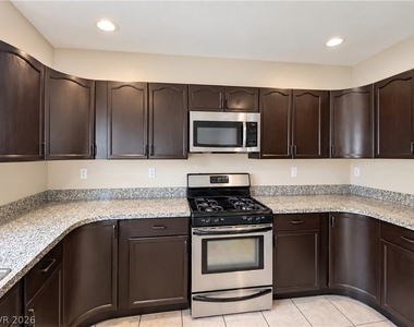 7971 Constantinople Avenue - Photo Thumbnail 10