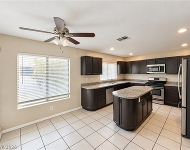7971 Constantinople Avenue - Photo Thumbnail 8