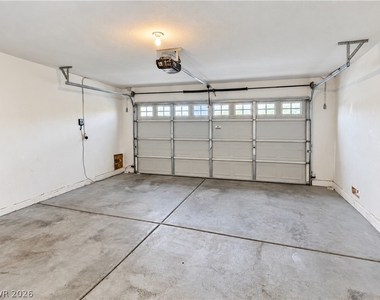 7971 Constantinople Avenue - Photo Thumbnail 32