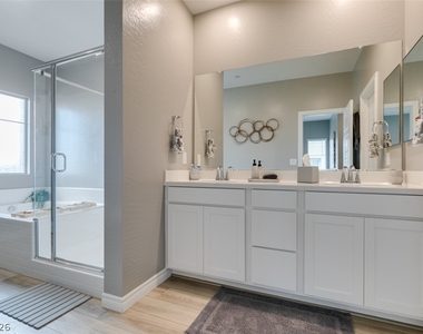 600 N Carriage Hill Drive - Photo Thumbnail 43