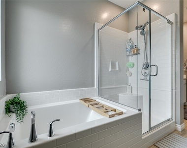 600 N Carriage Hill Drive - Photo Thumbnail 44