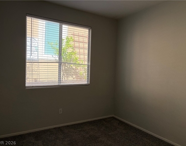 10660 Windrose Point Avenue - Photo Thumbnail 10