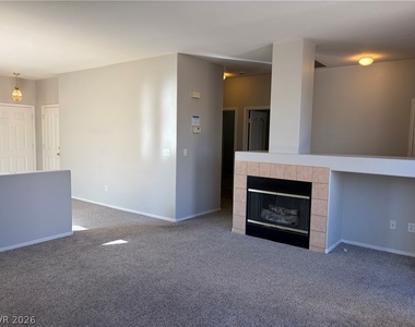 10660 Windrose Point Avenue - Photo Thumbnail 4