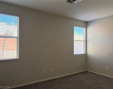 10660 Windrose Point Avenue - Photo Thumbnail 14