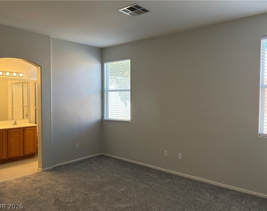 10660 Windrose Point Avenue - Photo Thumbnail 13
