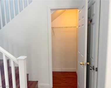 7796 Somerhill Point Way - Photo Thumbnail 9