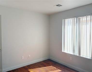 7796 Somerhill Point Way - Photo Thumbnail 30