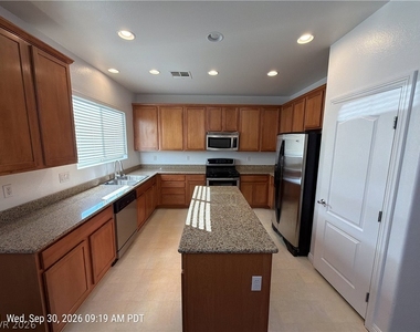 5920 Armide Street - Photo Thumbnail 10