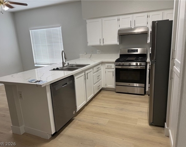 1428 Pacific Terrace Drive - Photo Thumbnail 3