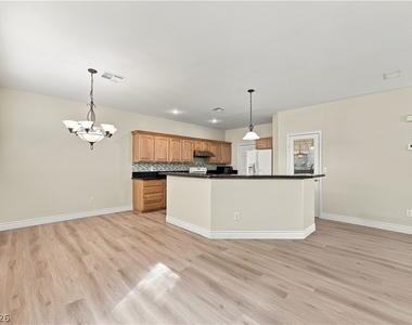 9261 Bearded Iris Avenue - Photo Thumbnail 6