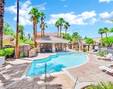 9261 Bearded Iris Avenue - Photo Thumbnail 17