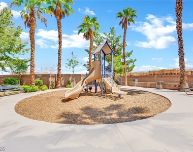 9261 Bearded Iris Avenue - Photo Thumbnail 18
