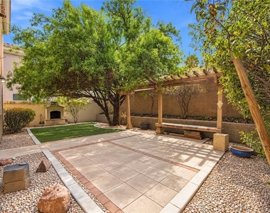 9261 Bearded Iris Avenue - Photo Thumbnail 20