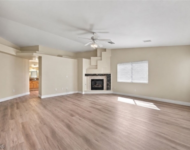 9261 Bearded Iris Avenue - Photo Thumbnail 3