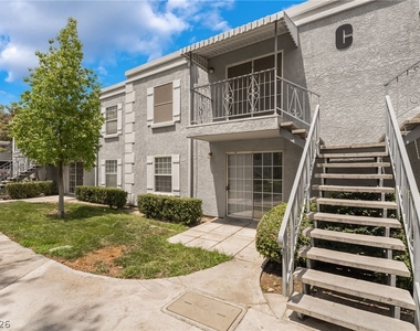 3823 S Maryland Parkway - Photo Thumbnail 2