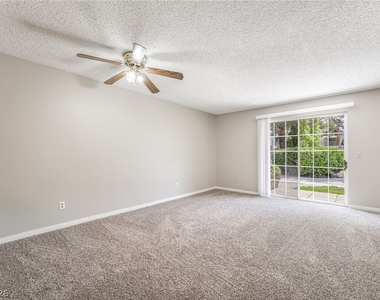 3823 S Maryland Parkway - Photo Thumbnail 5